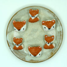 Load image into Gallery viewer, Handembroidered Animal Brooches