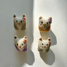 Load image into Gallery viewer, Playful Animal Brooch