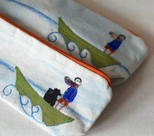 Load image into Gallery viewer, The child of Sea Pouch: Rüzgar