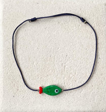 Load image into Gallery viewer, Minimal Bosphorus Glass Fish Bracelet