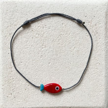 Load image into Gallery viewer, Minimal Bosphorus Glass Fish Bracelet