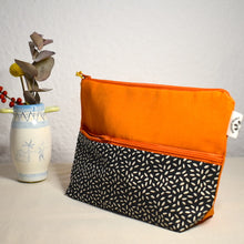 Load image into Gallery viewer, Hanan Cosmetic Bag with polka dots