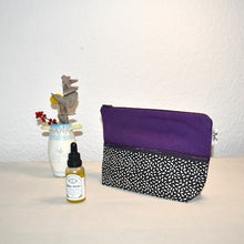 Load image into Gallery viewer, Hanan Cosmetic Bag with polka dots