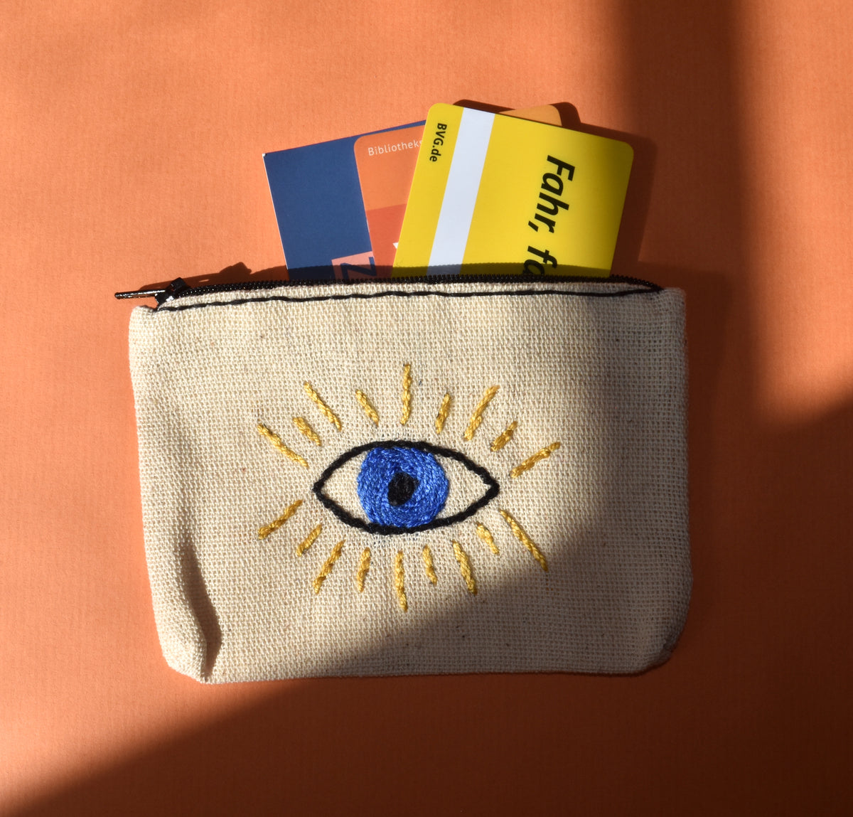 Besticktes Täschchen mit bösem Blick