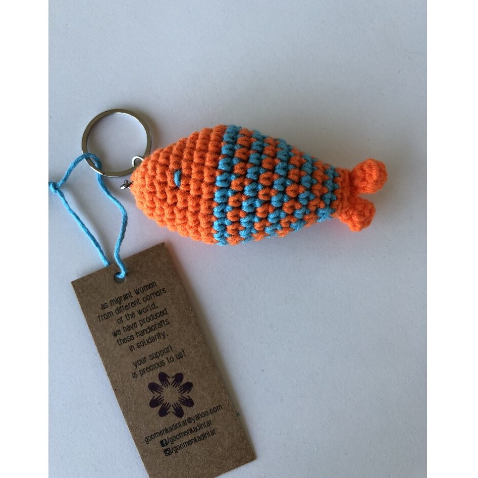 Amigurumi Bunter Fisch Schlüsselanhänger
