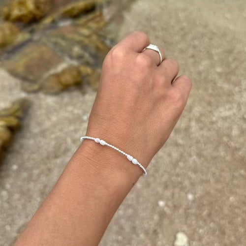 Minimalistisches Silberarmband