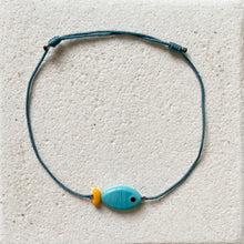 Load image into Gallery viewer, Minimal Bosphorus Glass Fish Bracelet
