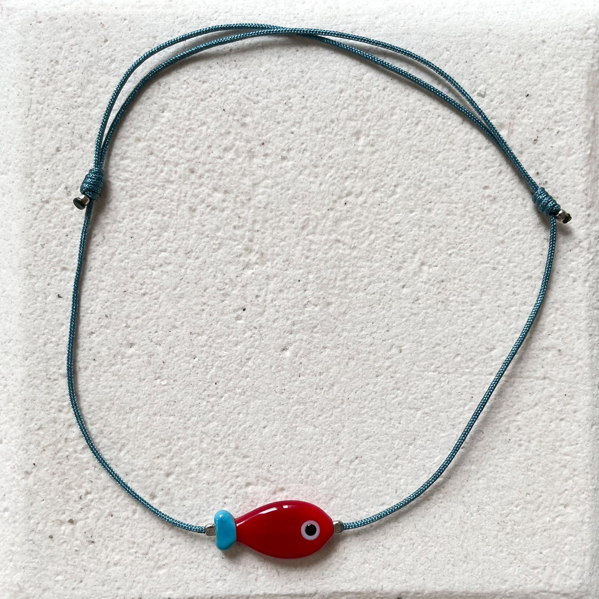 Buntes Glas-Fußkettchen mit Bosporus-Fisch