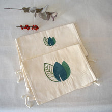 Load image into Gallery viewer, Reusable Produce Bags with hand embroidered green leaves

